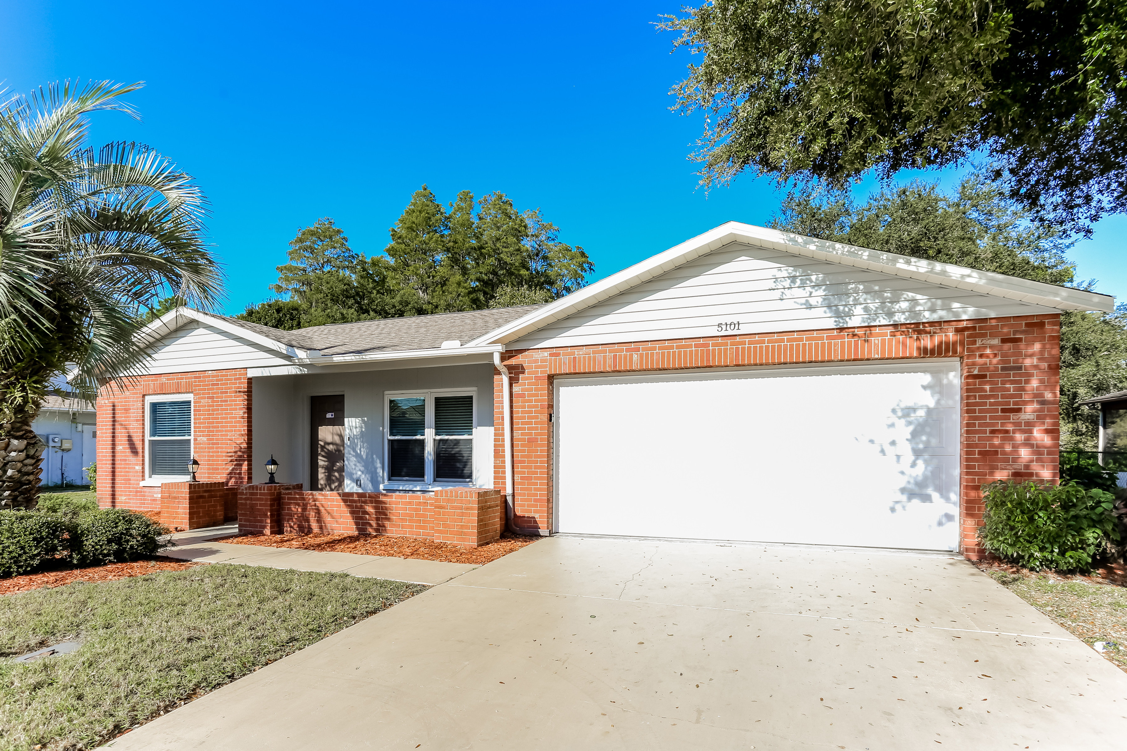 5101 Glenhurst Ln New Port Richey, FL 34653
